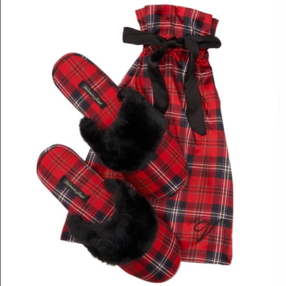 Victoria's Secret Black & Red Plaid Satin Slippers Size 9/10 Large NEW